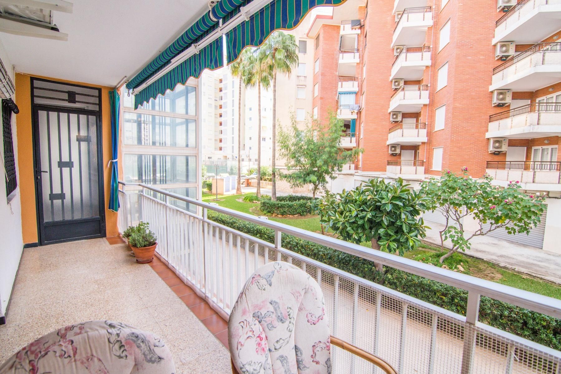 Dormitori de Apartament en venda en Gandia amb Jardí privat i Terrassa