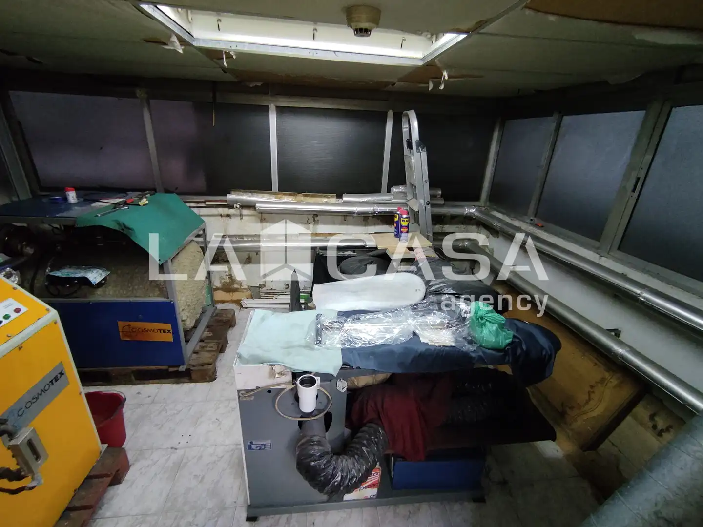 Local comercial en venda a Can Mariner, imagen 19