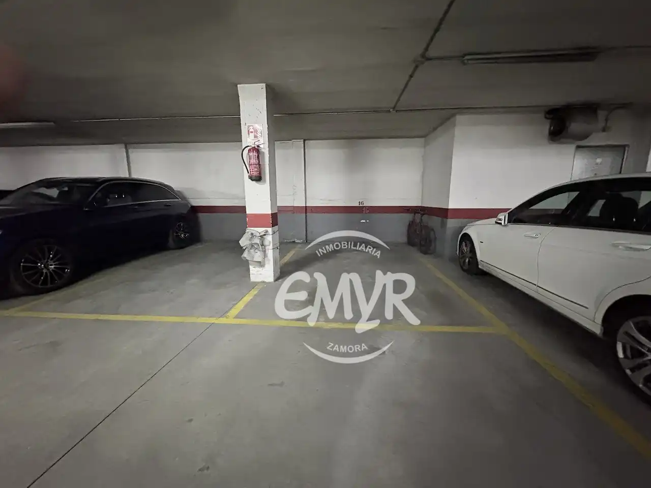 Parkplatz von Wohnung zum Verkauf in Zamora Capital  mit Heizung, Parkett und Abstellraum