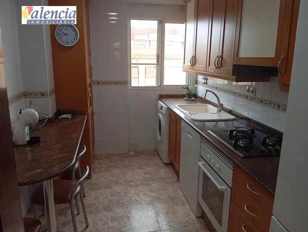 Kitchen of Flat for sale in Valencia
