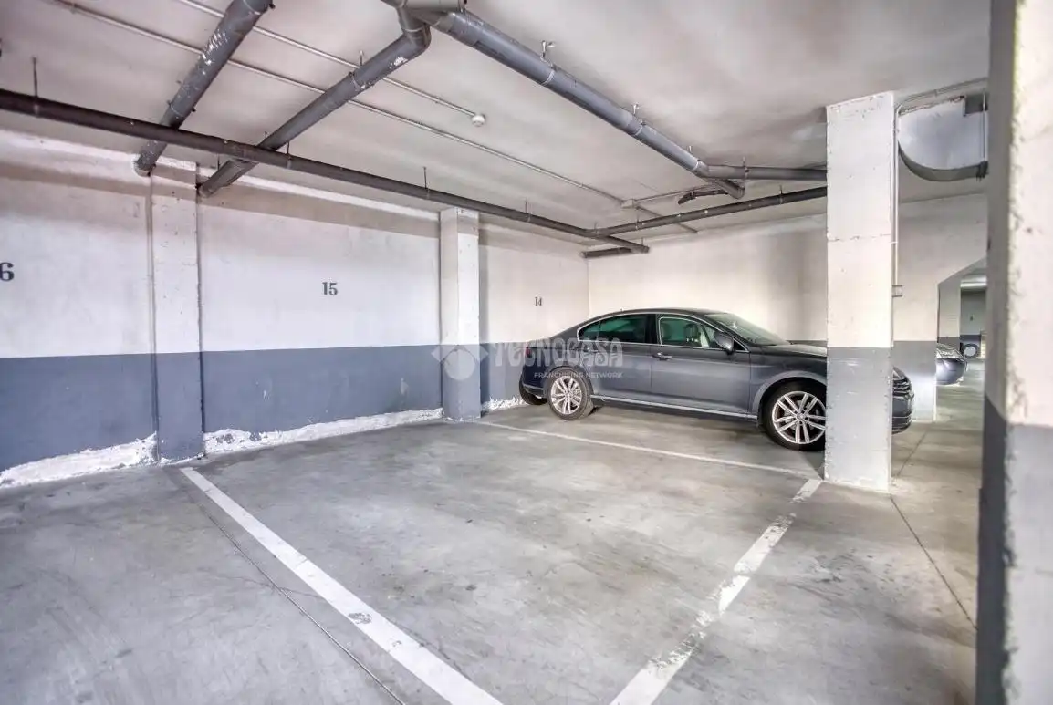 Parking de Piso en venta en Villamayor con Calefacción, Jardín privado y Terraza