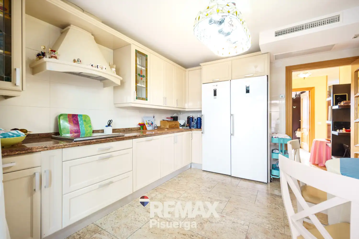 Cocina de Casa o chalet en venta en Laguna de Duero con Aire acondicionado, Calefacción y Jardín privado