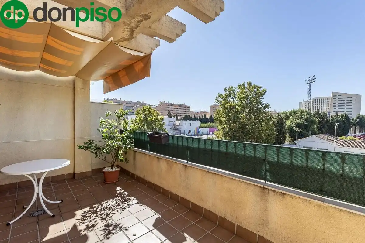 Houses for sale in Calle BADEN POWELL, 13, Barrio de Zaidín