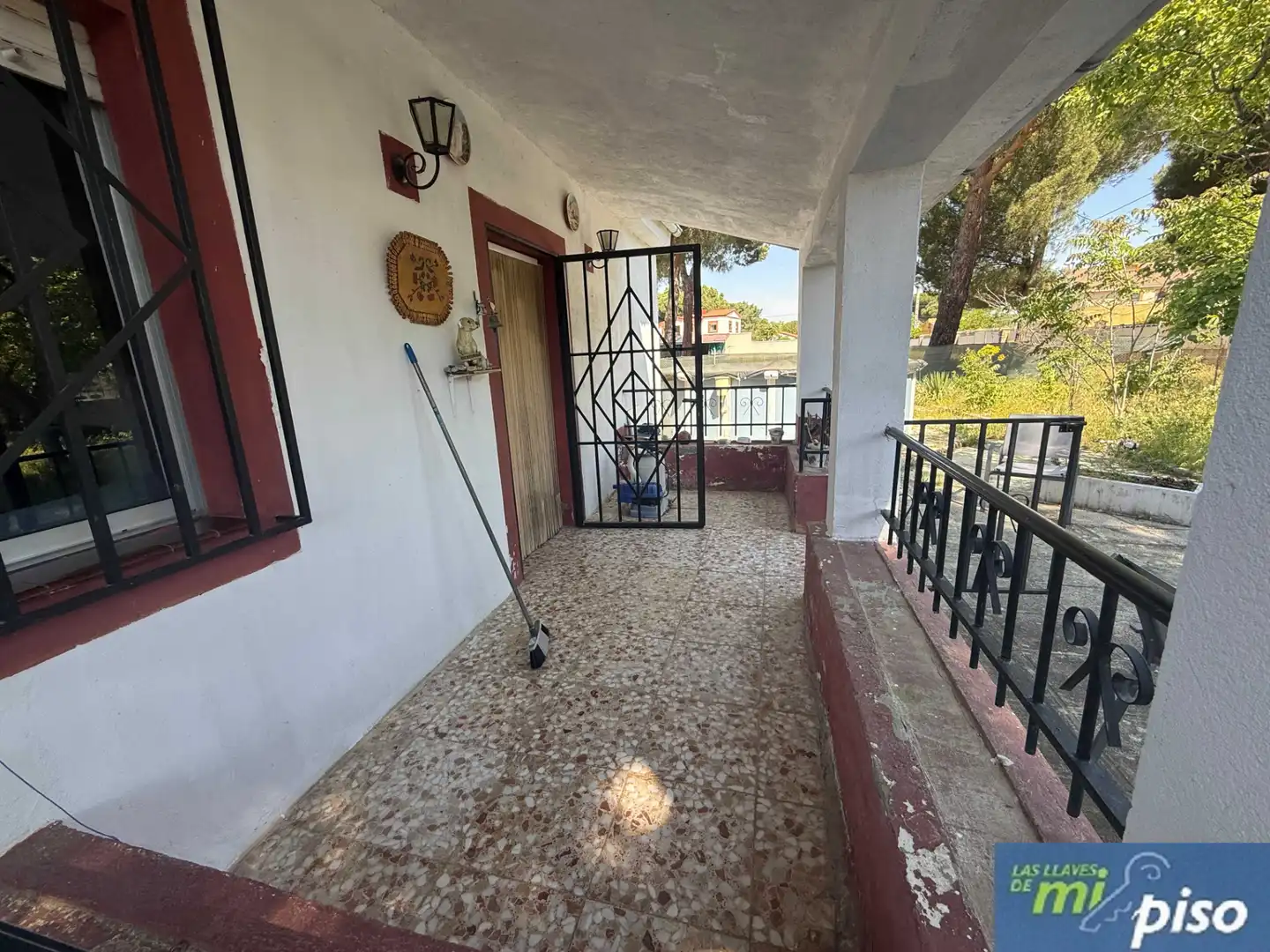 Außenansicht von Haus oder Chalet zum Verkauf in Valdestillas mit Privatgarten, Terrasse und Abstellraum