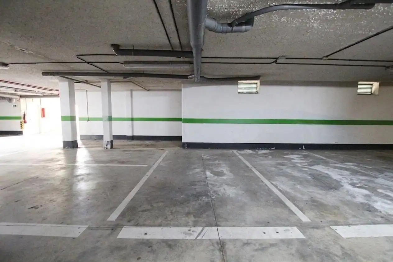 Parkplatz von Wohnung zum Verkauf in Jerez de la Frontera mit Klimaanlage, Heizung und Parkett
