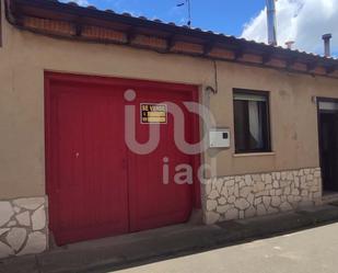 Vista exterior de Casa o xalet en venda en Villaobispo de Otero amb Calefacció