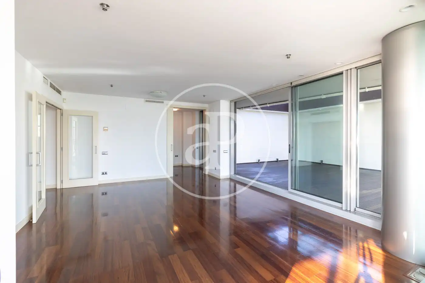 Sala de estar de Piso en venta en Barcelona con Aire acondicionado, Calefacción y Terraza