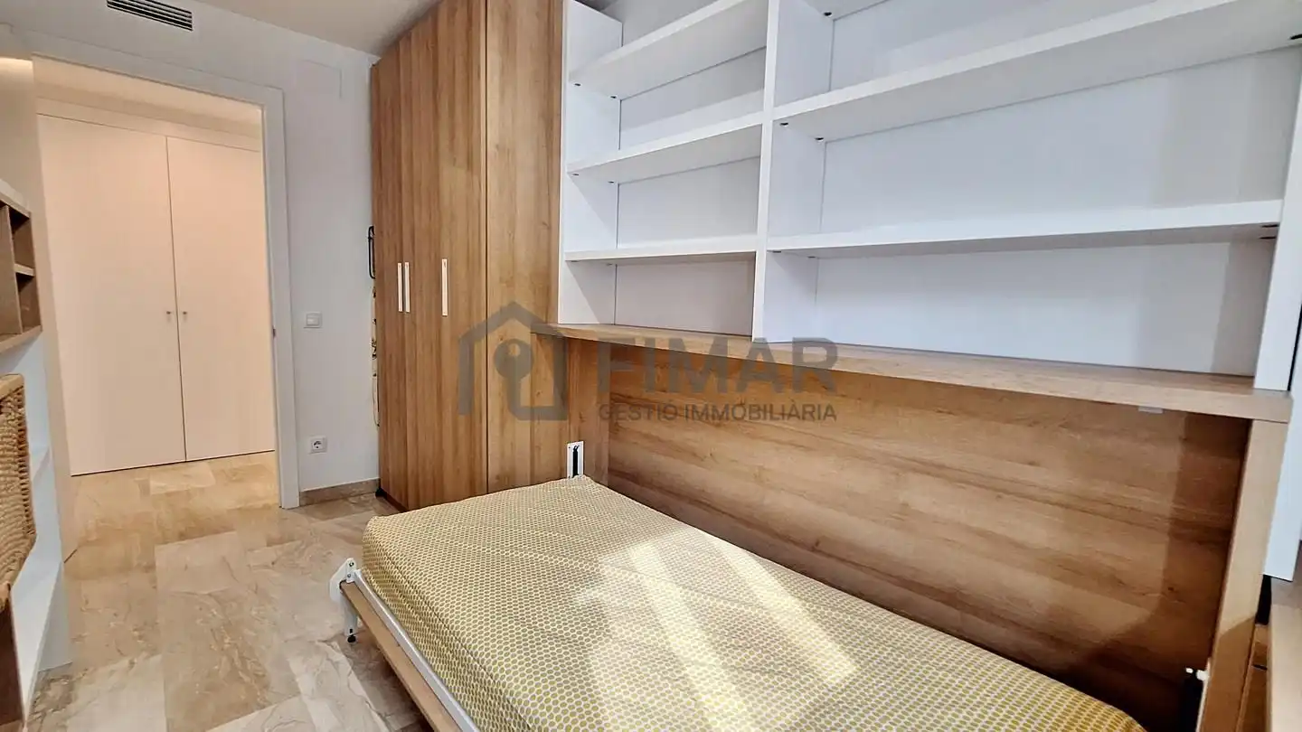 Schlafzimmer von Erdgeschoss zum Verkauf in Mataró mit Klimaanlage, Heizung und Terrasse