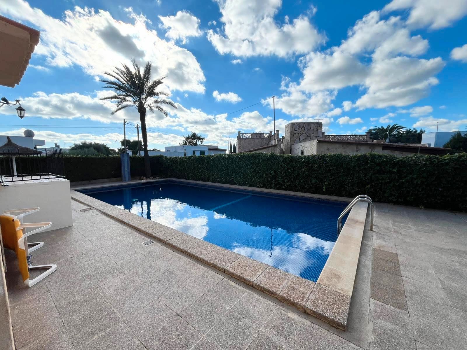 Piscina de Apartamento de alquiler en Son Servera con Calefacción, Terraza y Amueblado