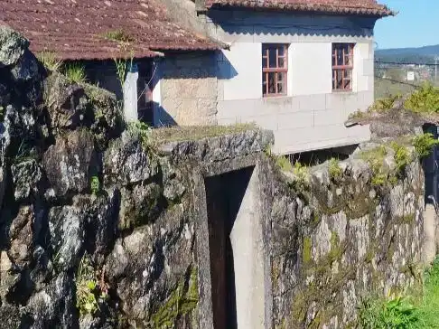 Vista exterior de Pis en venda en Meis amb Balcó