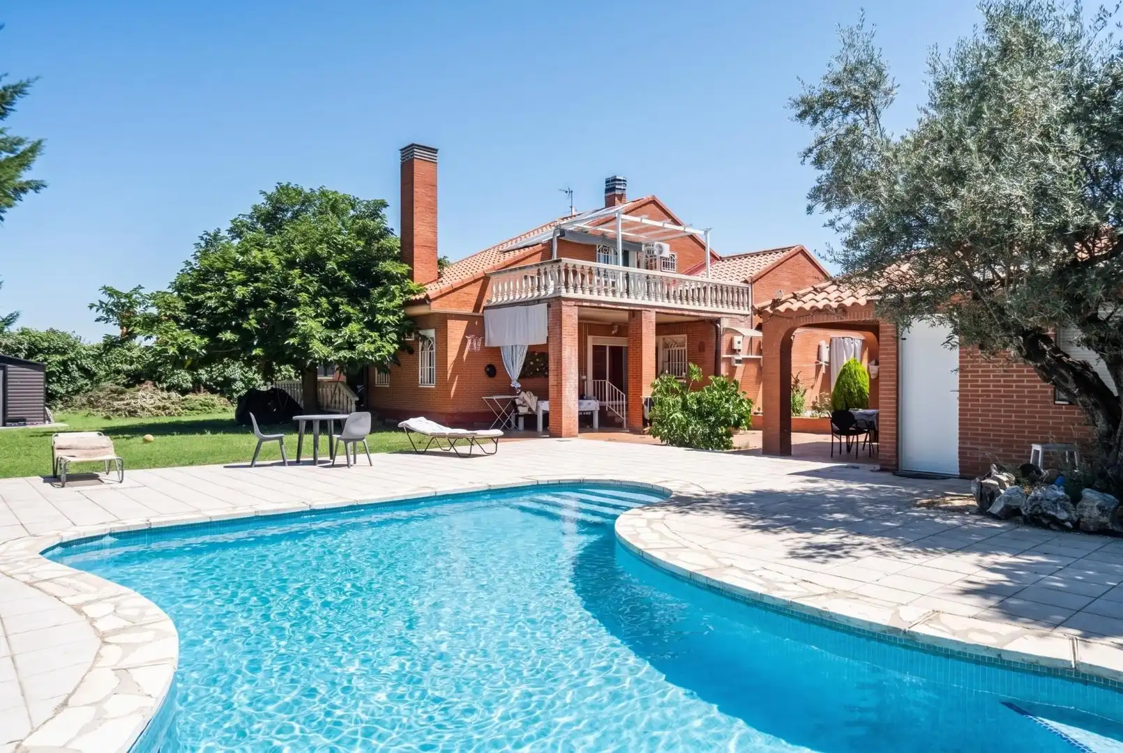 Piscina de Casa o chalet en venta en Rivas-Vaciamadrid con Aire acondicionado, Calefacción y Jardín privado