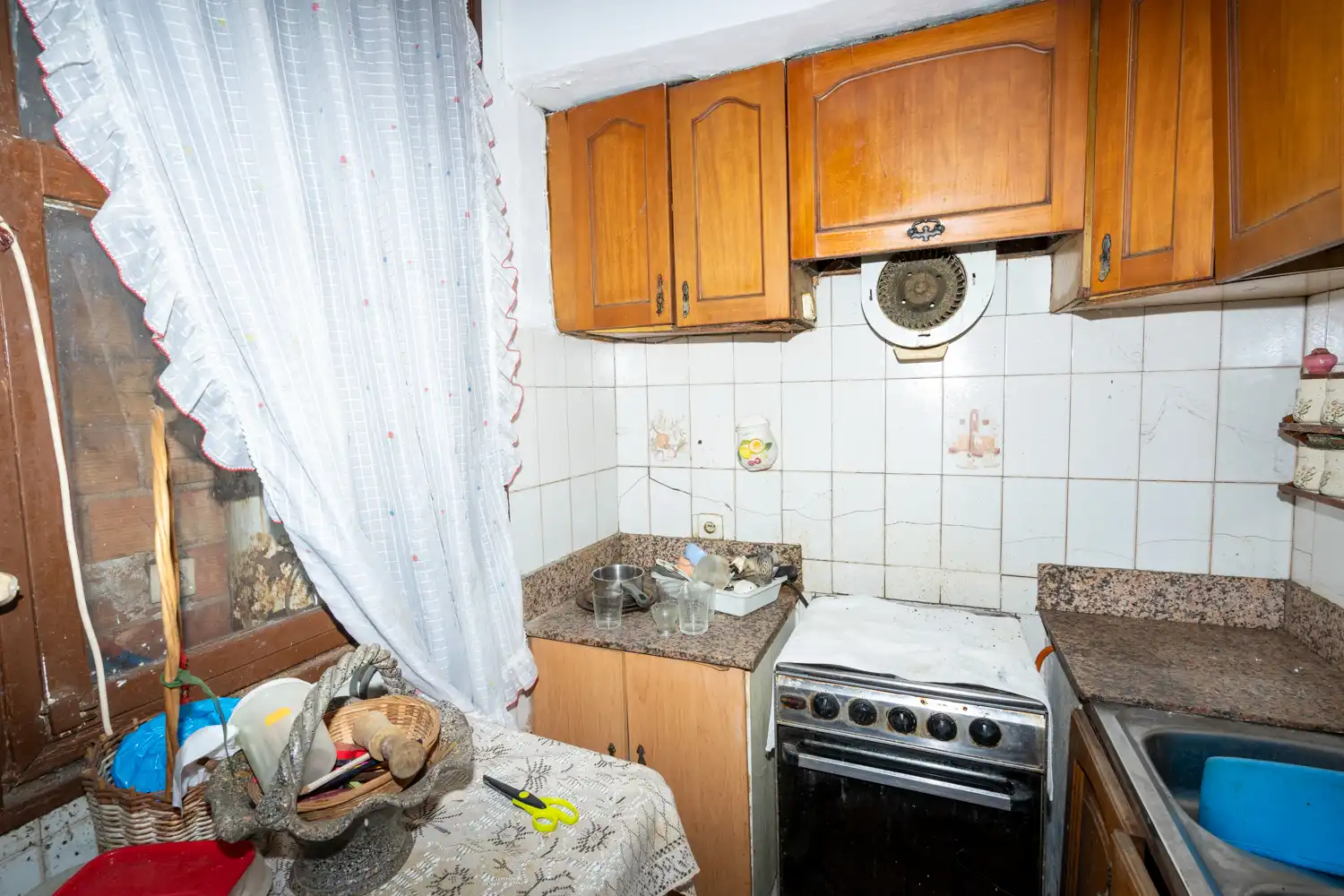 Cuina de Casa o xalet en venda en L'Aldea amb Jardí privat, Terrassa i Traster