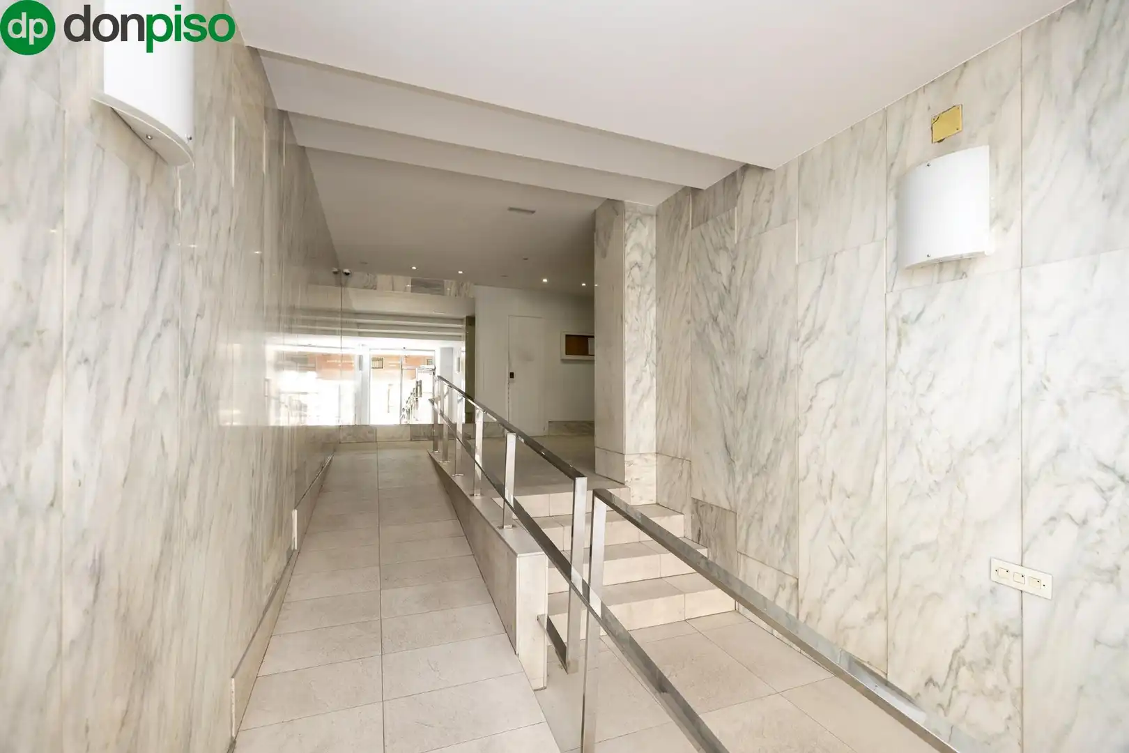 Flat for sale in Granada  with Air Conditioner, Heating and Terrace