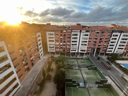 Exterior view of Duplex for sale in Alcorcón  with Air Conditioner, Terrace and Storage room