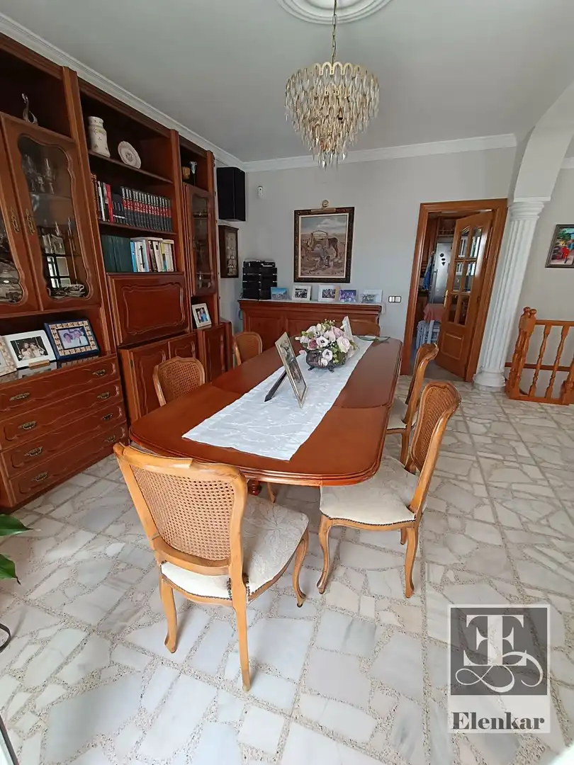 Chalet con piscina en venta en Torre de los escipiones, imagen 4