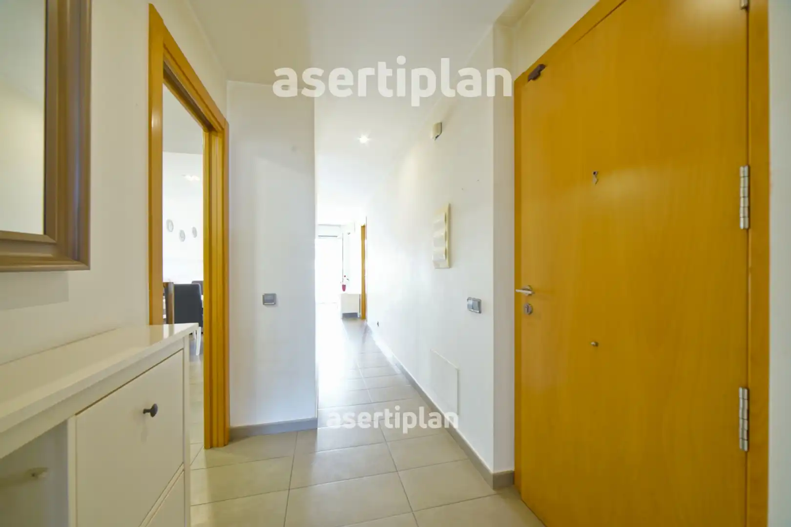 Wohnung zur Miete in Camí Ral de la Mercè, Centre