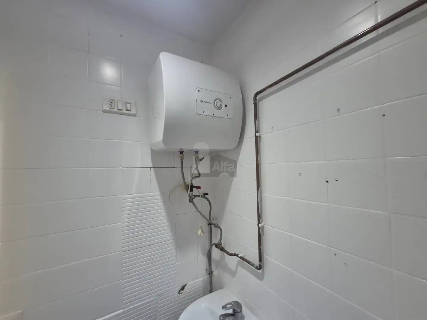 Baño de Local de alquiler en Tavernes Blanques con Aire acondicionado y Calefacción
