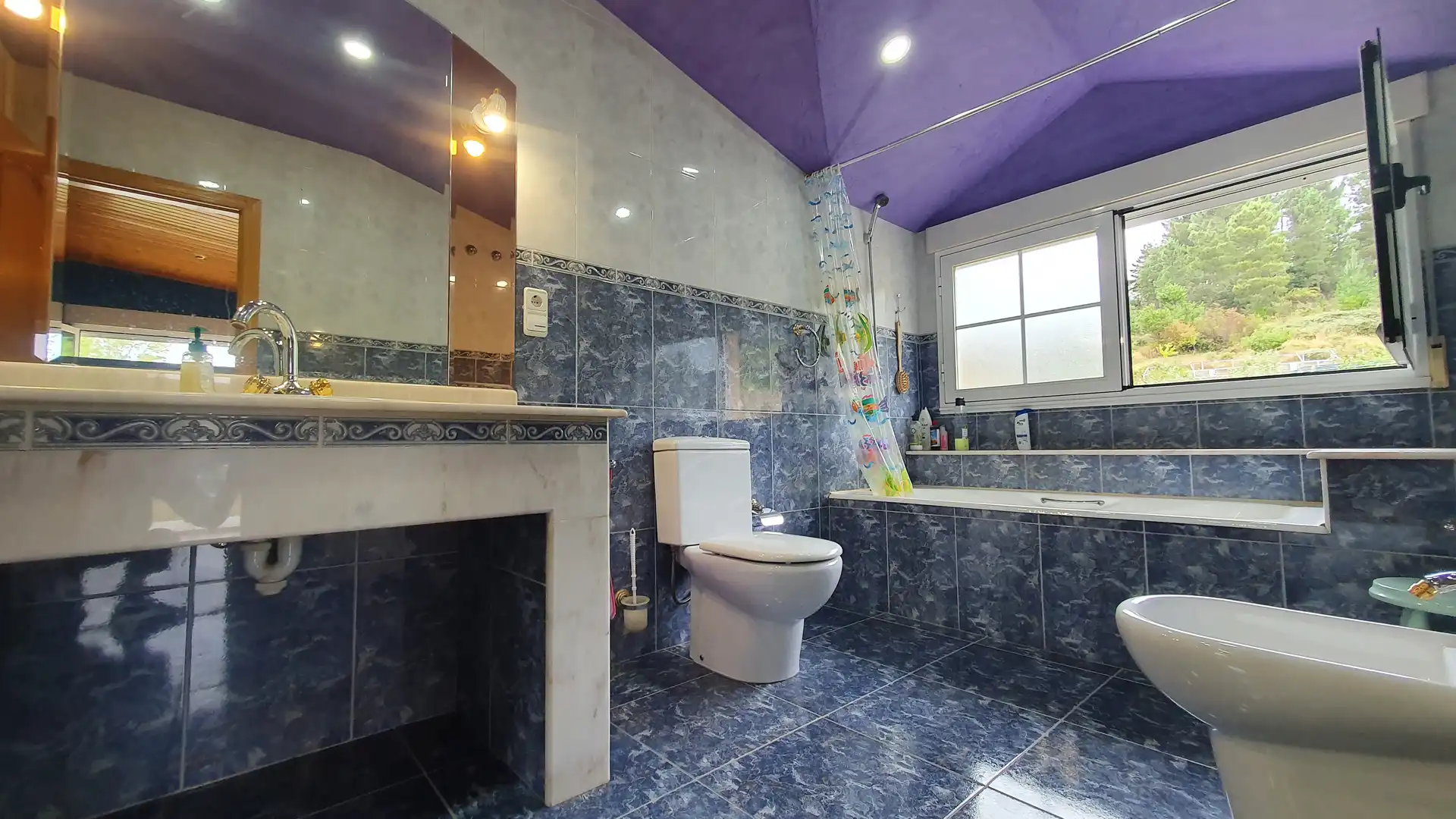 Baño de Casa o chalet en venta en Vega de Espinareda con Calefacción, Jardín privado y Terraza