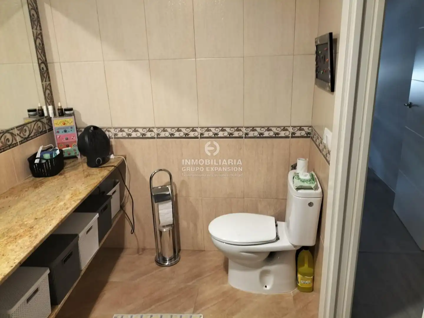 Bathroom of Duplexes for sale in Villena  with Air Conditioner, Terrace and Storage room