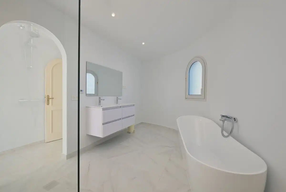 Baño de Casa o chalet en venta en Marbella con Terraza, Trastero y Piscina