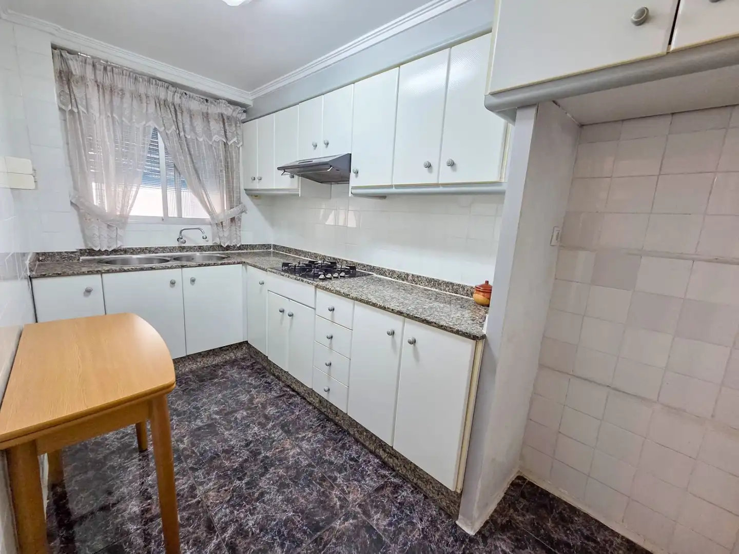 Piso en venta en Zona La Ermita, imagen 2