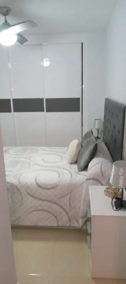 Habitación de Piso en venta en Melilla
