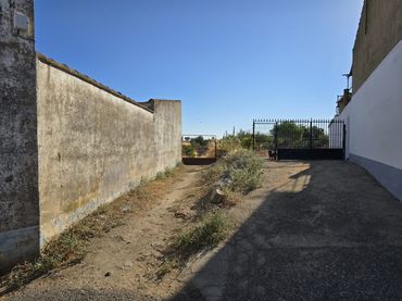 Terreno rustico in vendita a Calle Reyes Catolicos 71