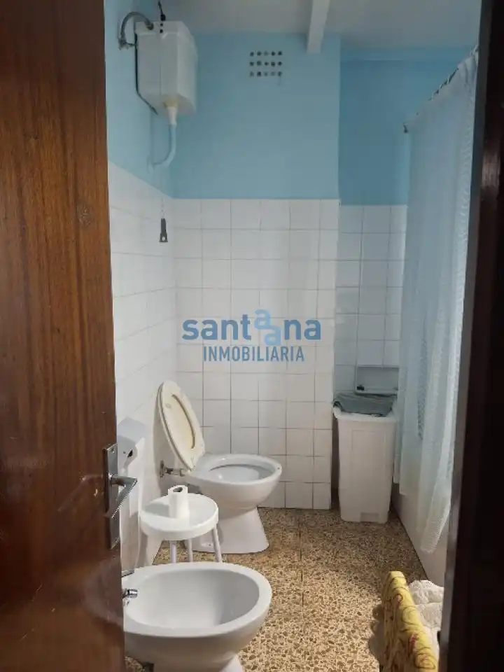 Bathroom of Apartments for sale in Villamañán  with Terrace and Furnished