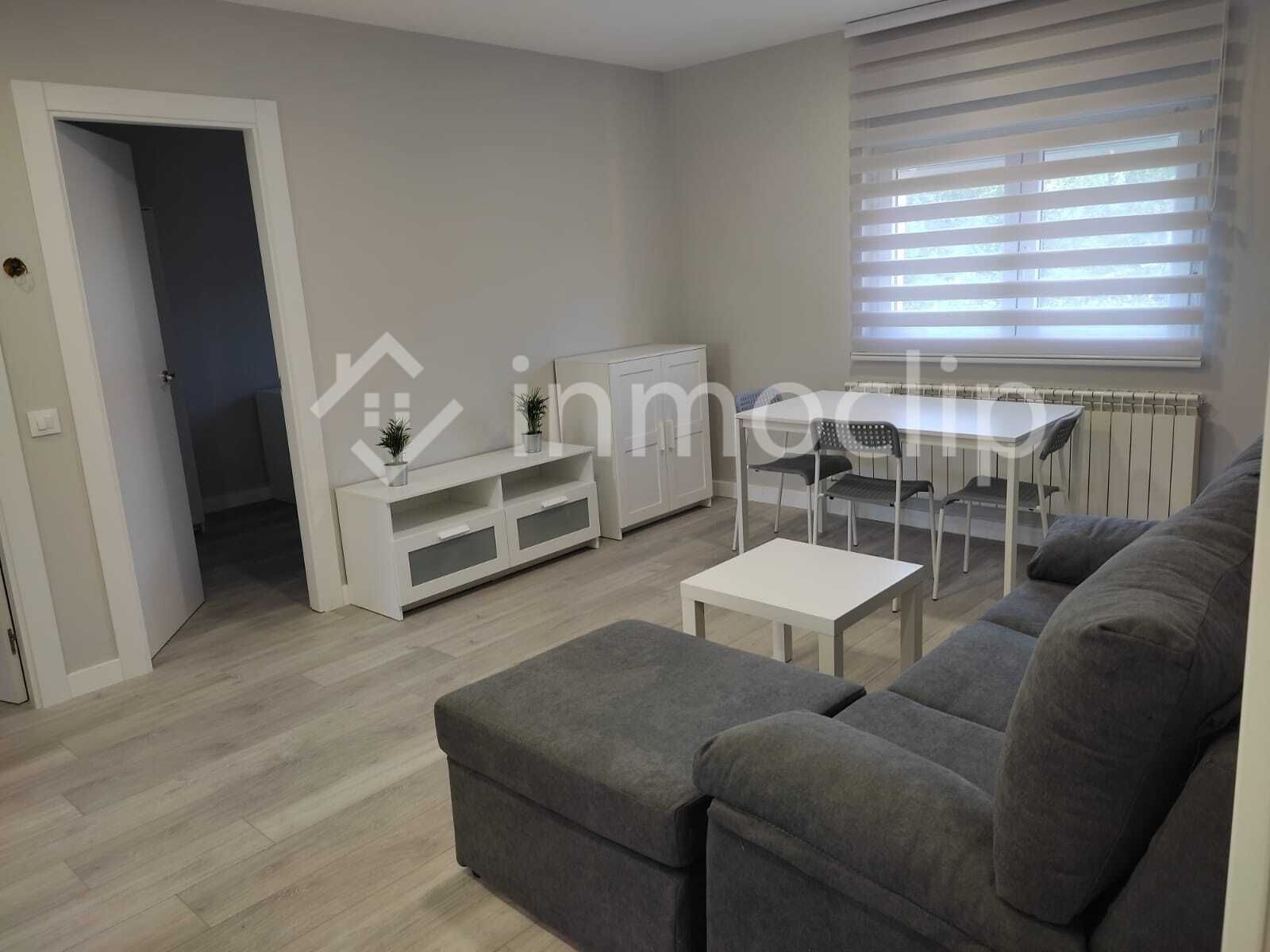 Living room of Flat to share in Salamanca Capital  with Heating and Furnished