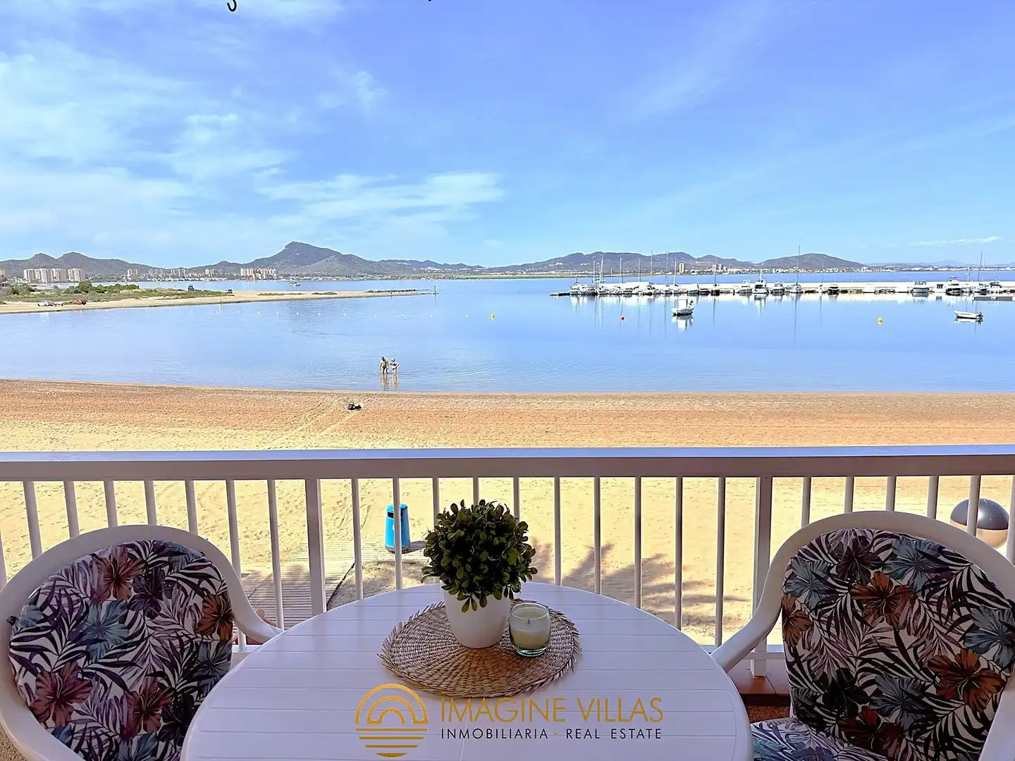 Apartamento en venta en La Manga del Mar Menor con Amueblado y Piscina comunitaria