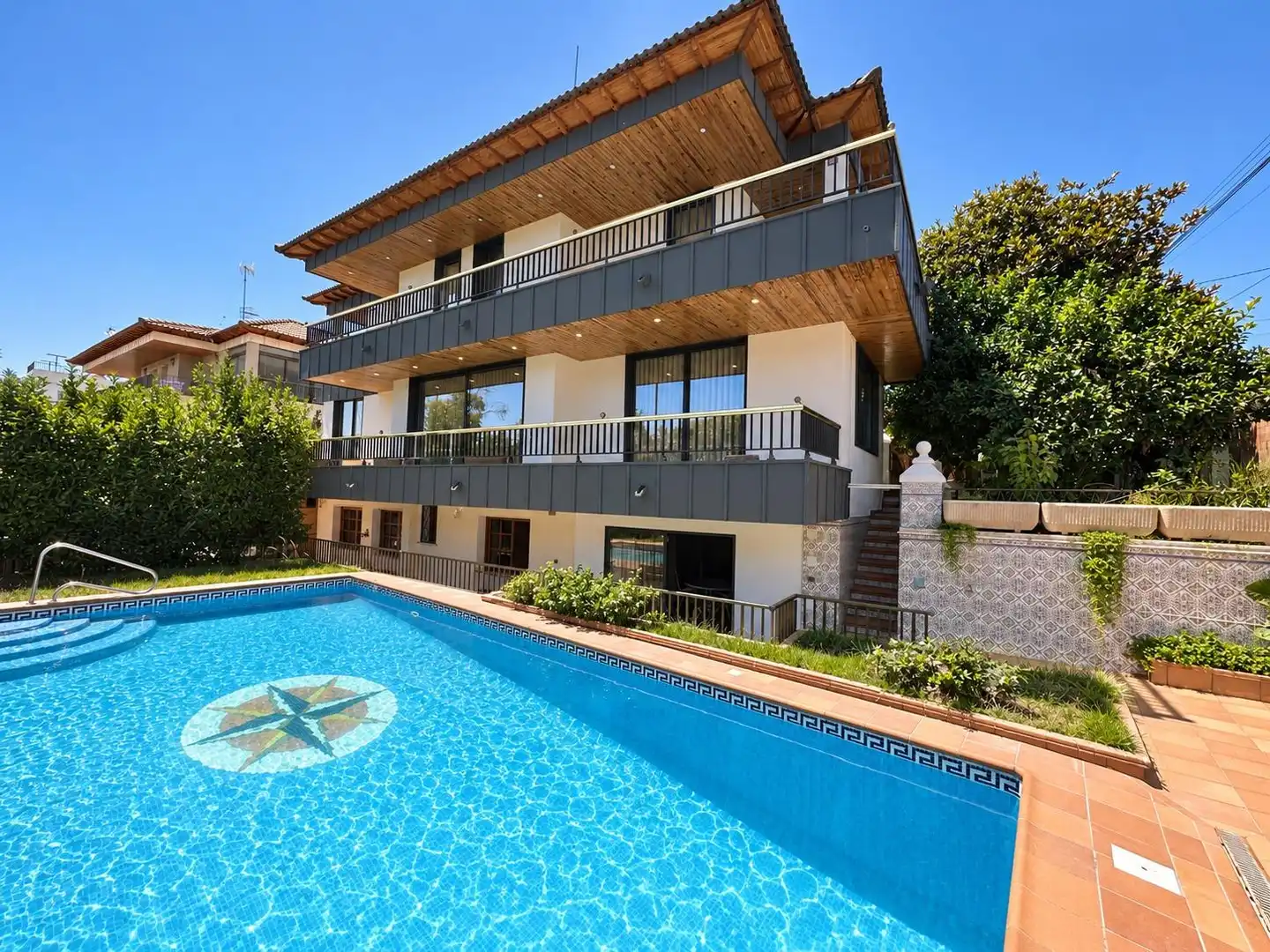 Swimming pool of Houses for sale in Cunit  with Air Conditioner, Private garden and Terrace