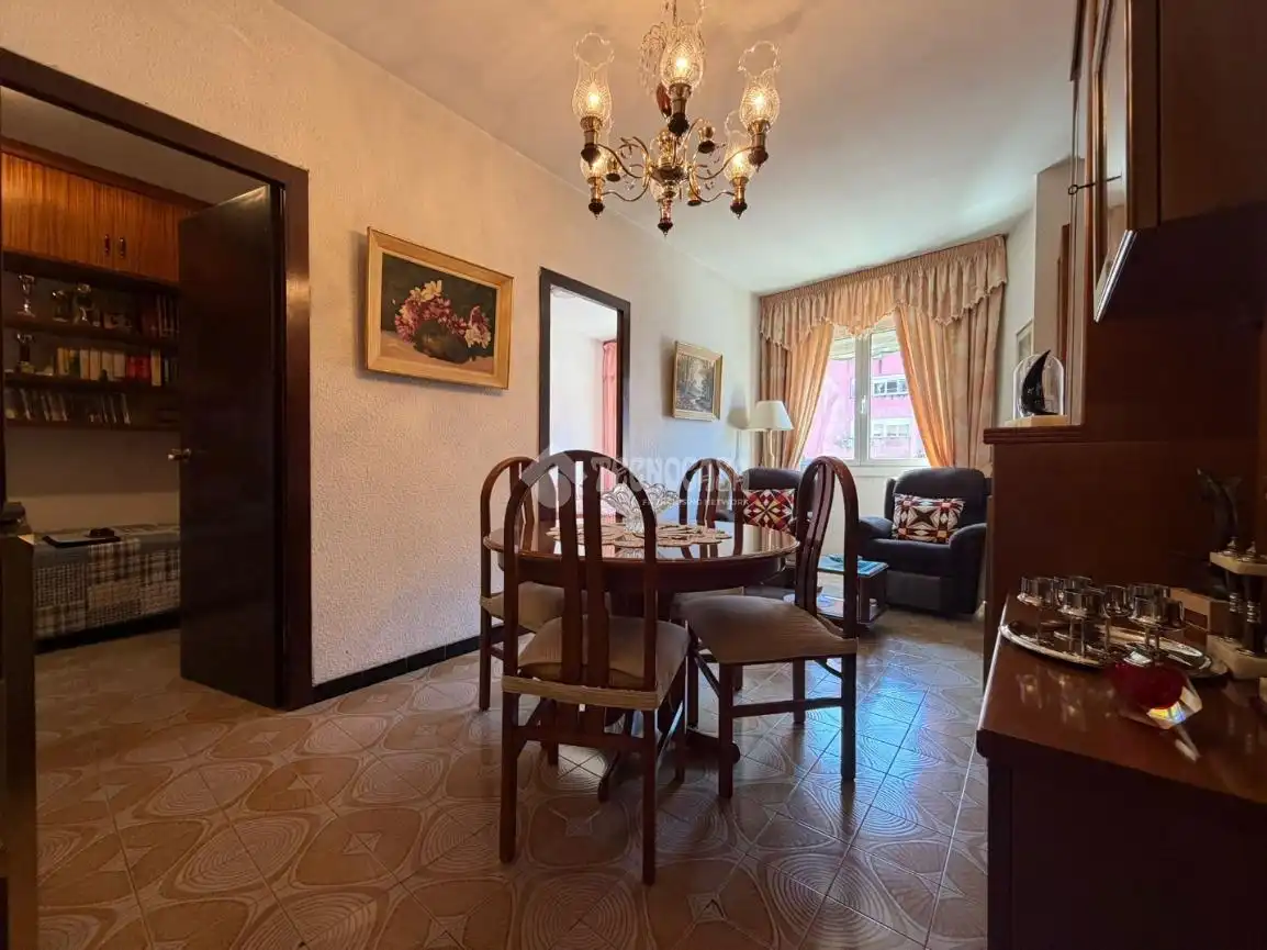 Comedor de Piso en venta en Barcelona
