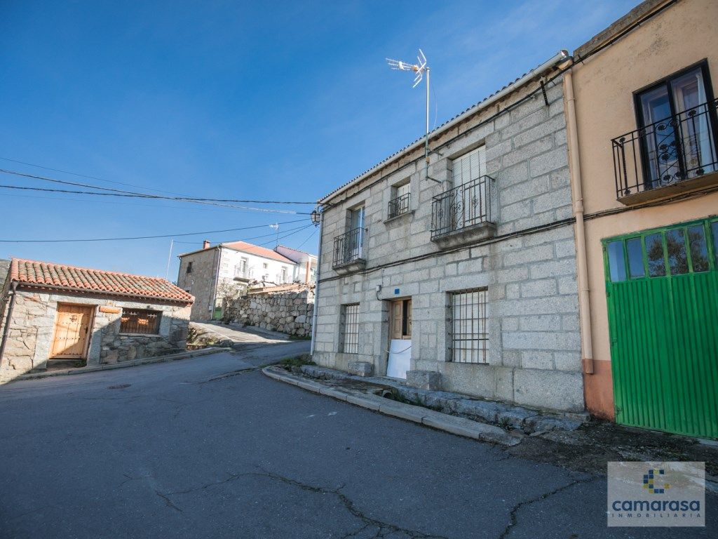 Exterior view of Country house for sale in Amavida