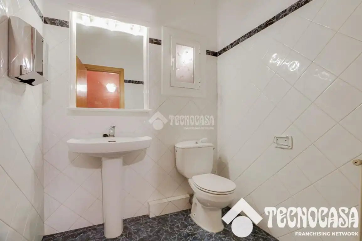 Baño de Piso en venta en Canovelles con Aire acondicionado y Balcón