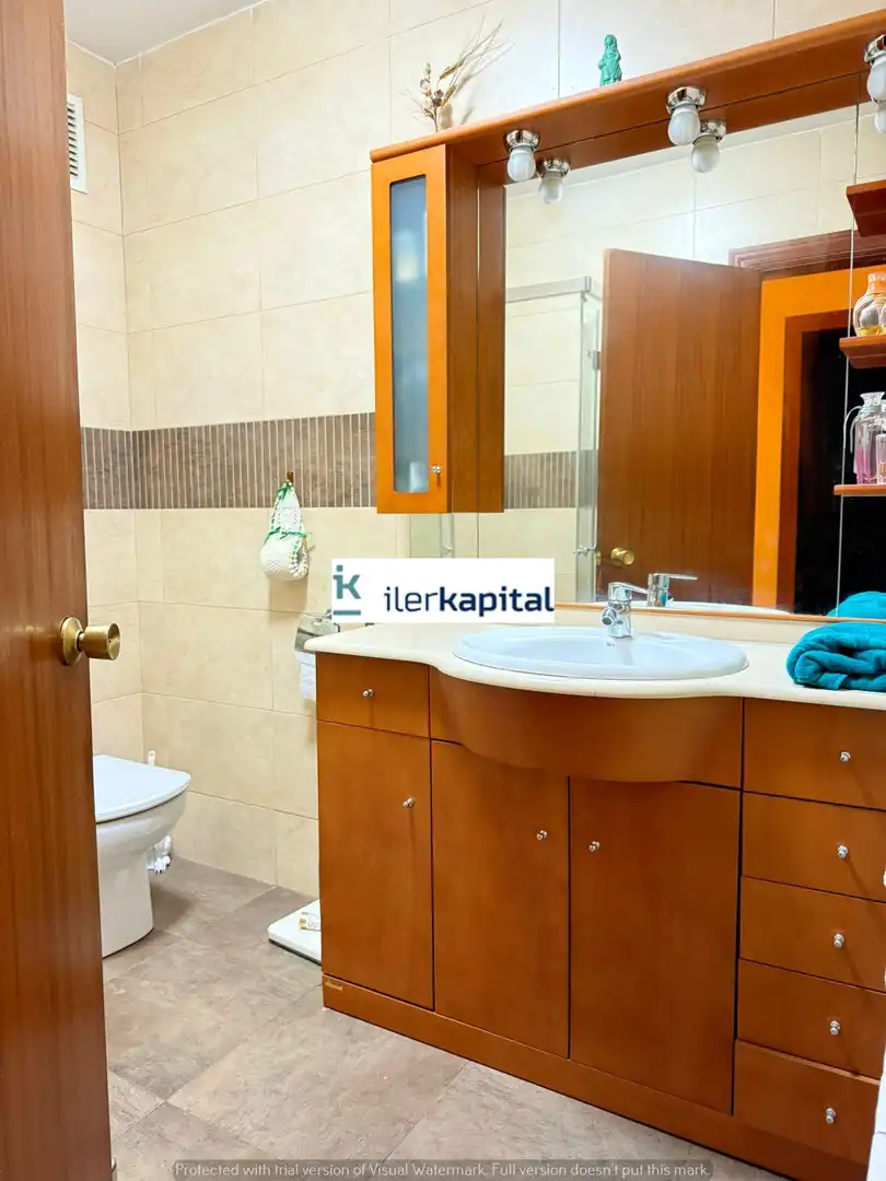 Baño de Piso en venta en Almacelles con Aire acondicionado, Calefacción y Trastero