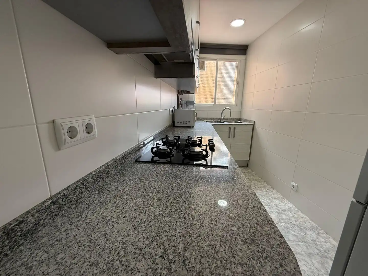 Cocina de Piso en venta en Sabadell con Trastero y Balcón
