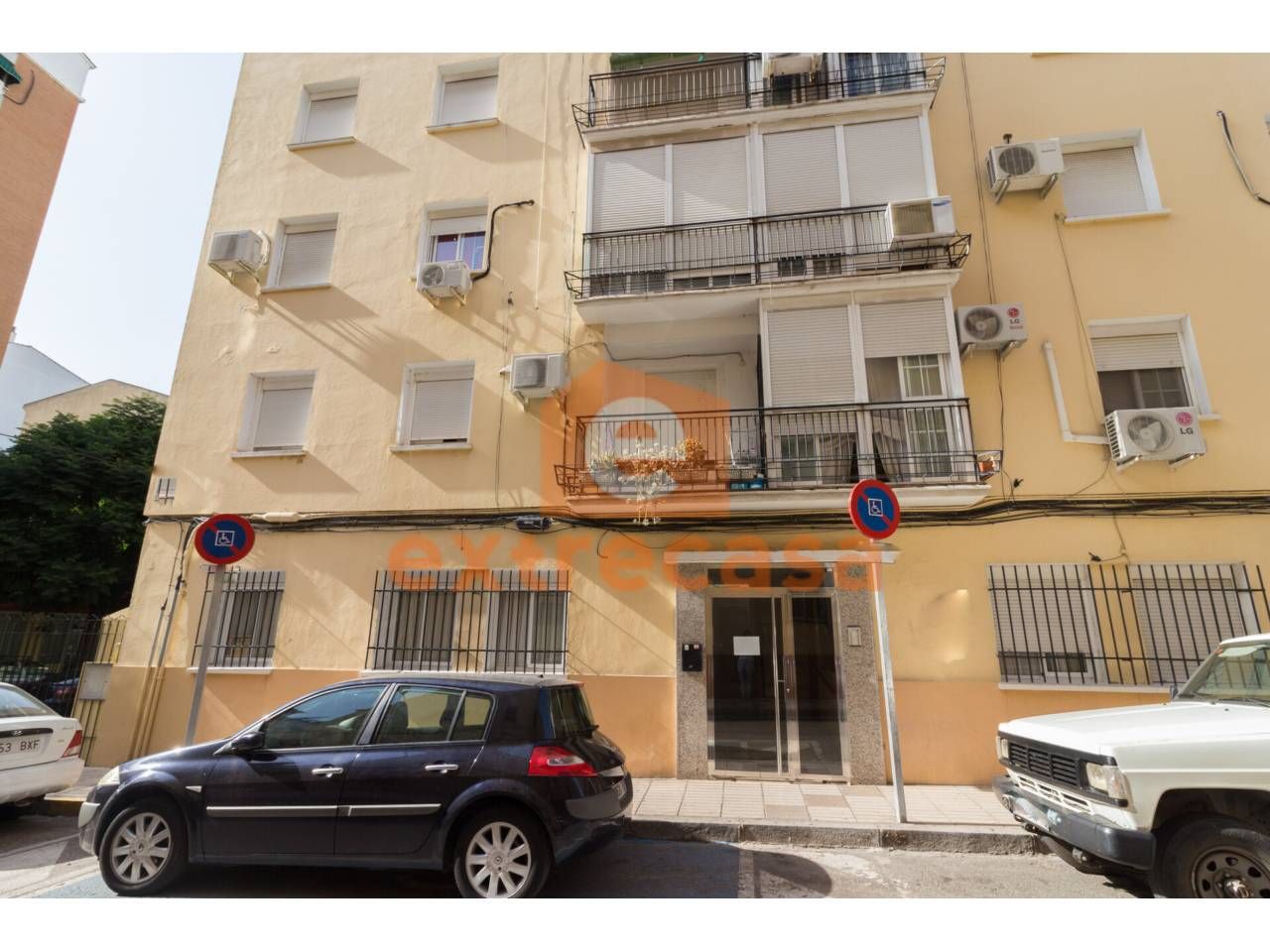 Exterior view of Flat to rent in Badajoz Capital  with Air Conditioner, Heating and Furnished
