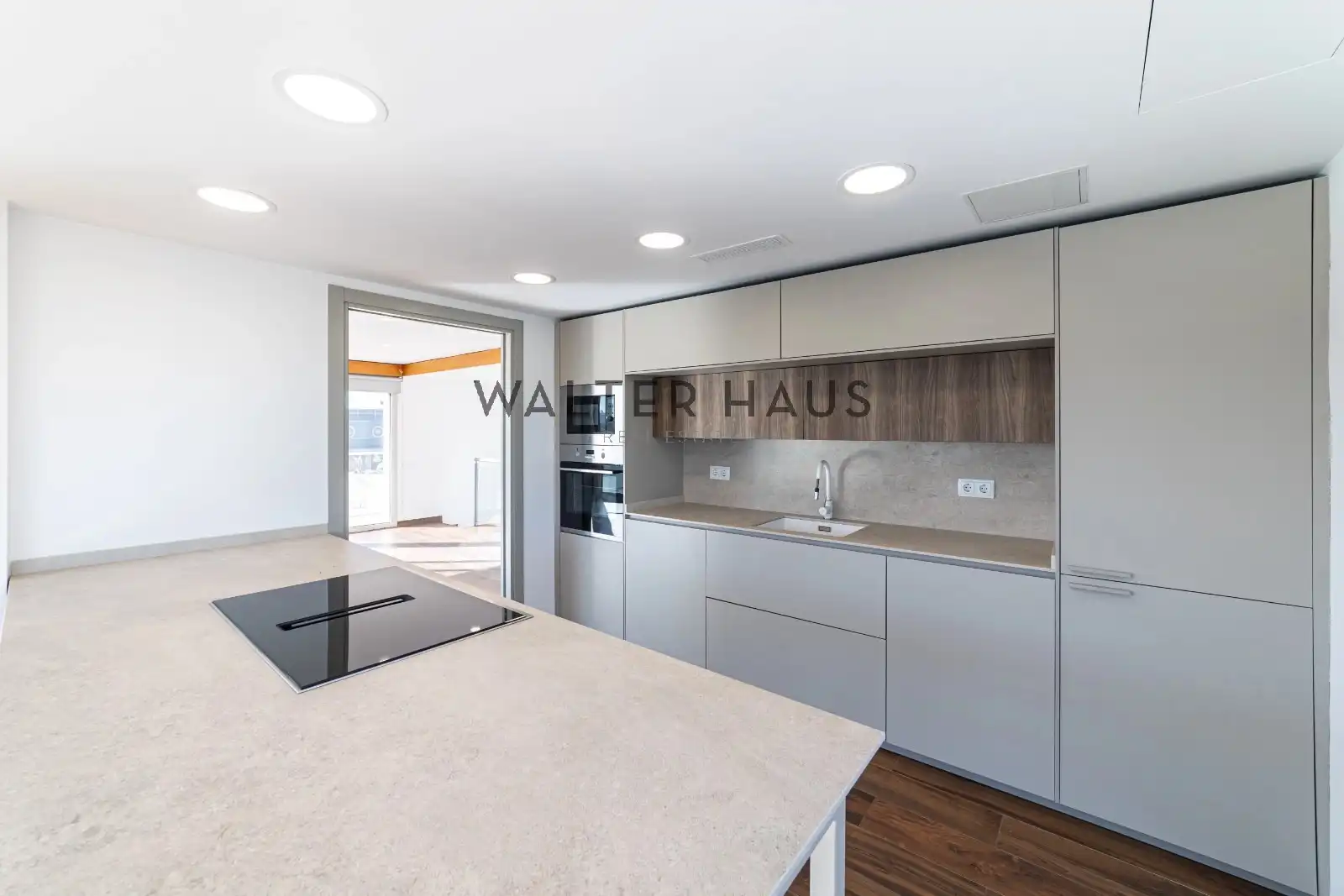 Cocina de Piso en venta en Madrid con Aire acondicionado, Calefacción y Jardín privado