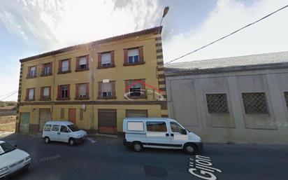 Vista exterior de Casa o xalet en venda en León Capital  amb Calefacció i Jardí privat