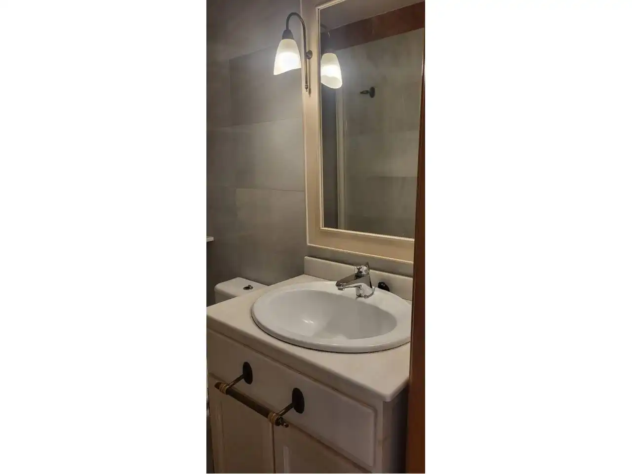 Baño de Dúplex de alquiler en Sevilla con Aire acondicionado, Calefacción y Terraza