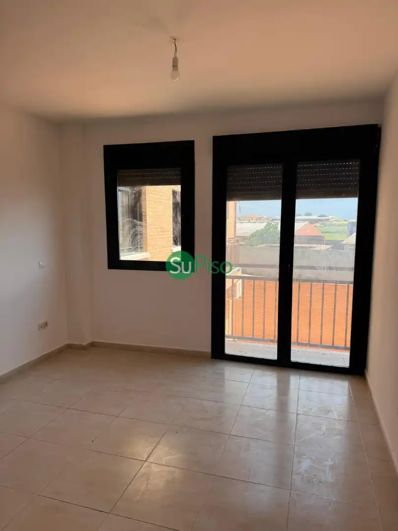 Schlafzimmer von Wohnung zum Verkauf in Magán mit Terrasse, Abstellraum und Ofen