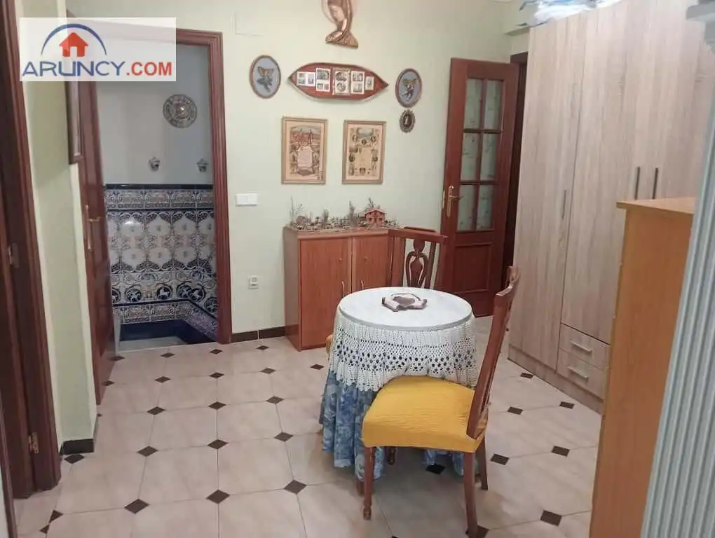 Comedor de Casa o chalet en venta en Sevilla con Calefacción, Terraza y Trastero