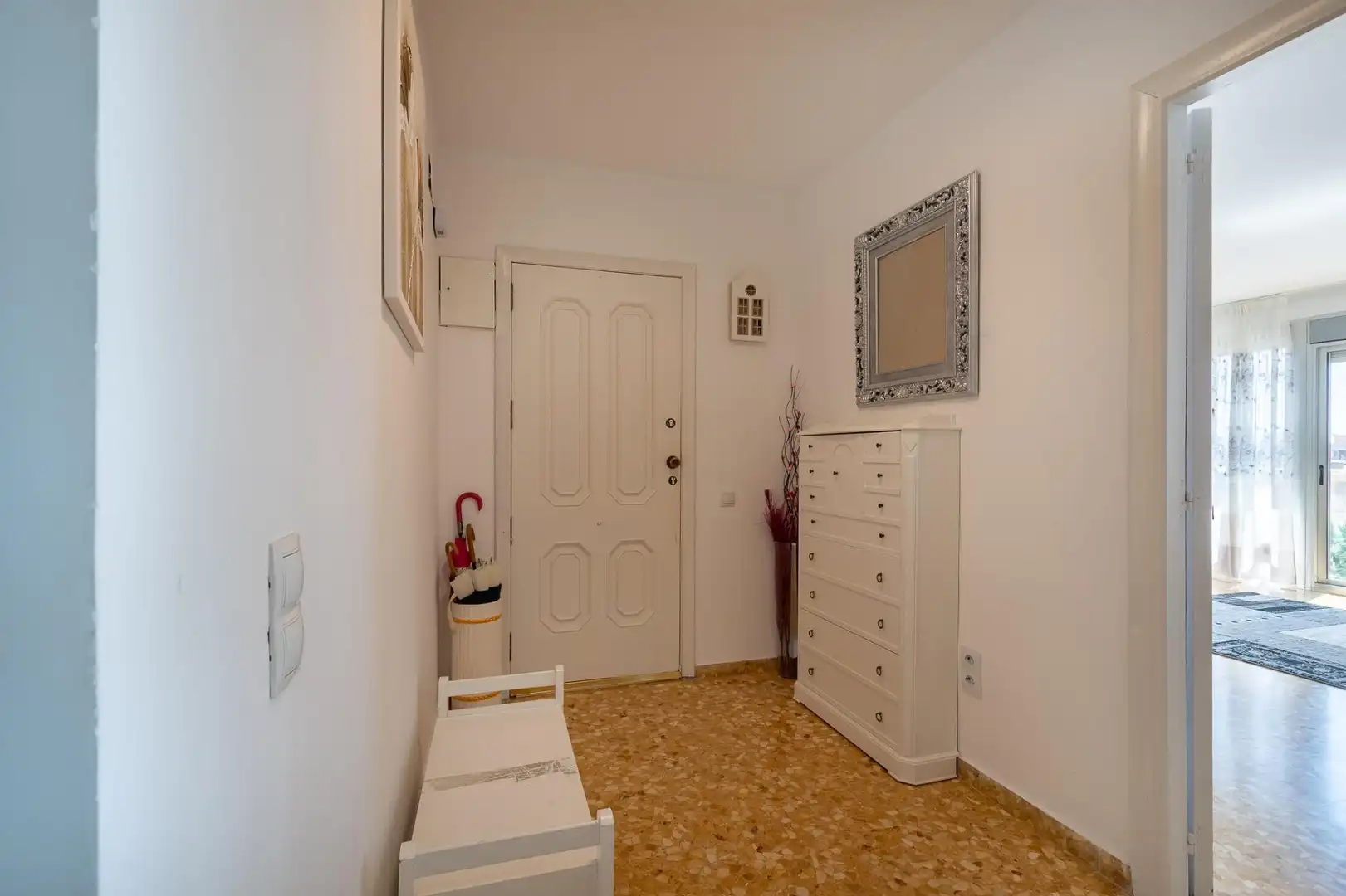 Flat for sale in Albal  with Balcony
