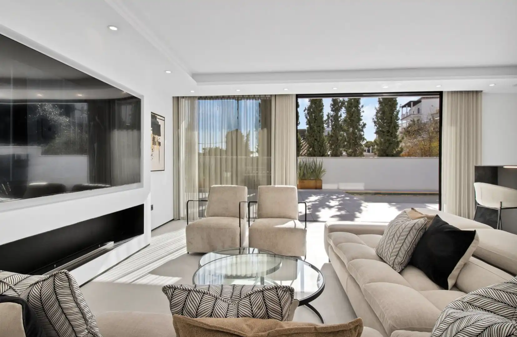 Villa mit Terrasse zum Verkauf in Nueva Andalucía