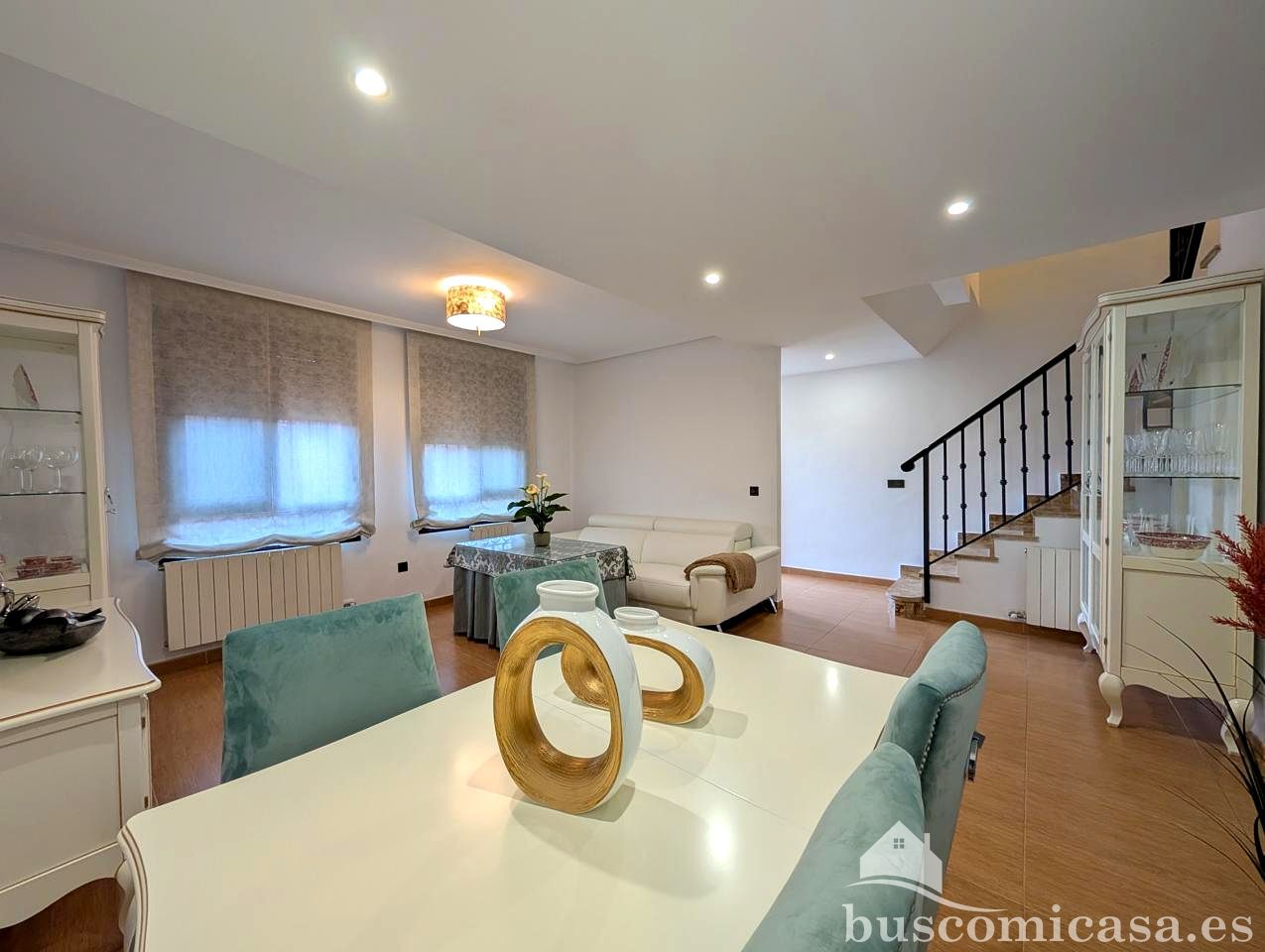 Dining room of House or chalet for sale in Linares  with Air Conditioner and Storage room