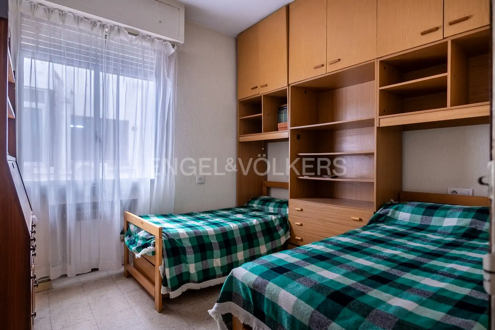 Bedroom of Flat for sale in Sevilla  with Air Conditioner, Heating and Terrace