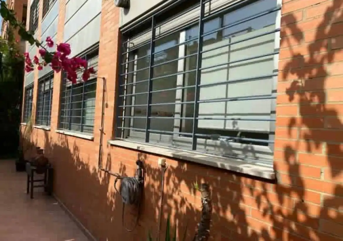 Vista exterior de Pis en venda en Córdoba amb Aire condicionat, Jardí privat i Terrassa
