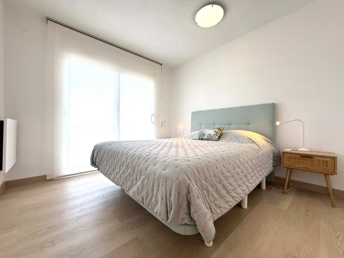 Schlafzimmer von Einfamilien-Reihenhaus zum Verkauf in Cambrils mit Klimaanlage, Heizung und Terrasse