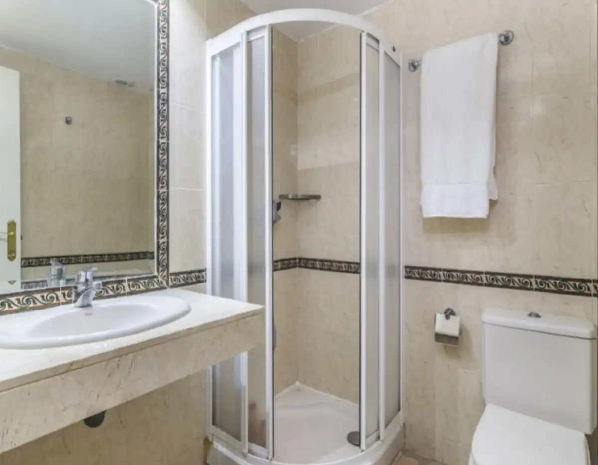 Apartamento con piscina en venta en Nueva Andalucía, imagen 5