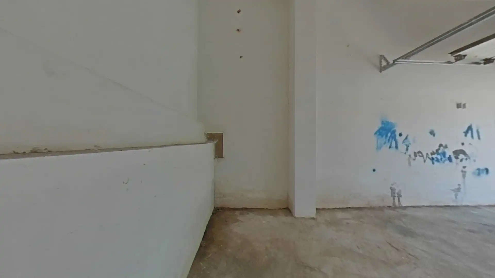 Geschaftsraum zum Verkauf in Alzira